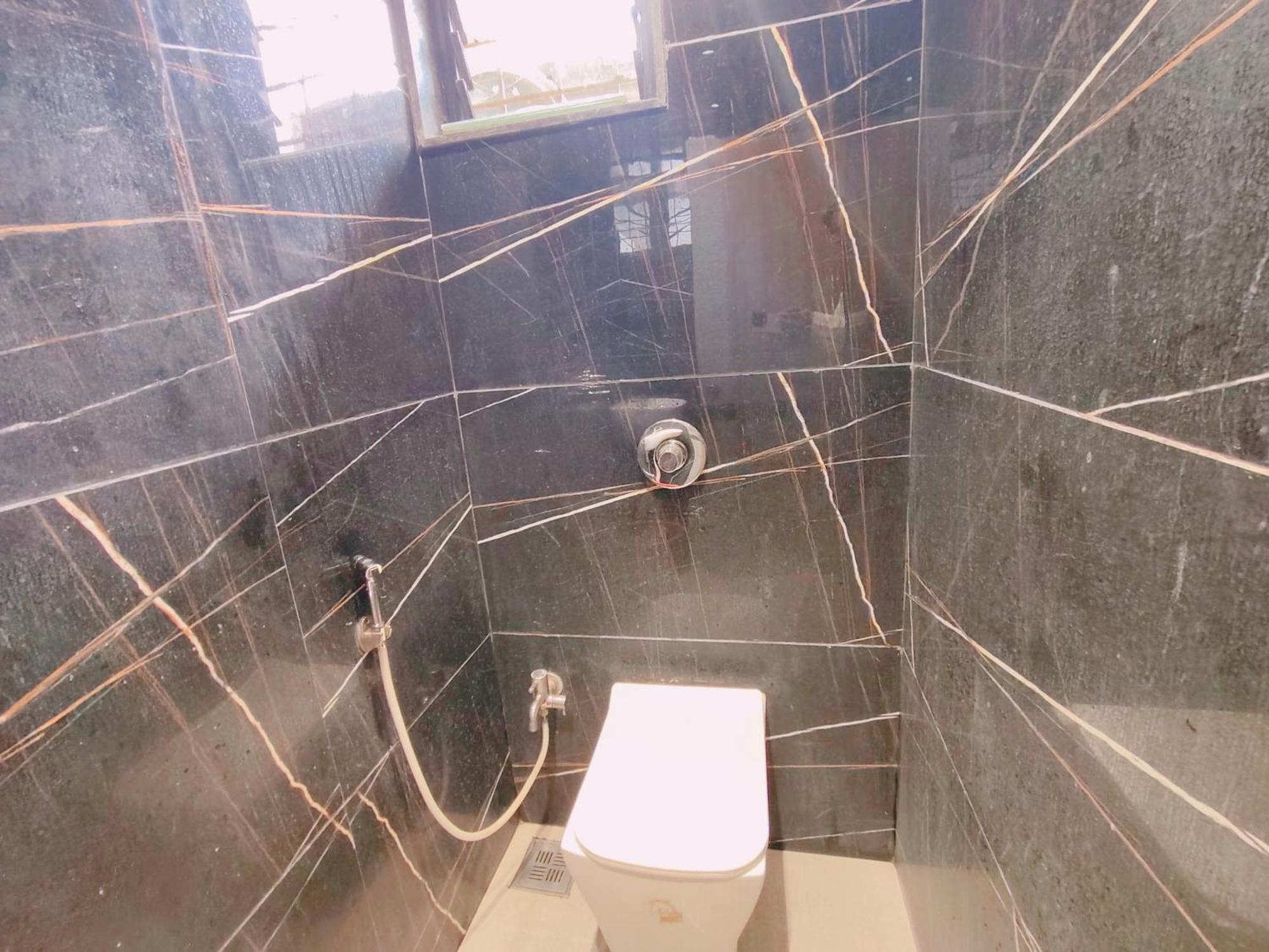 Hotel Pragati Inn Ahmednagar Kültér fotó