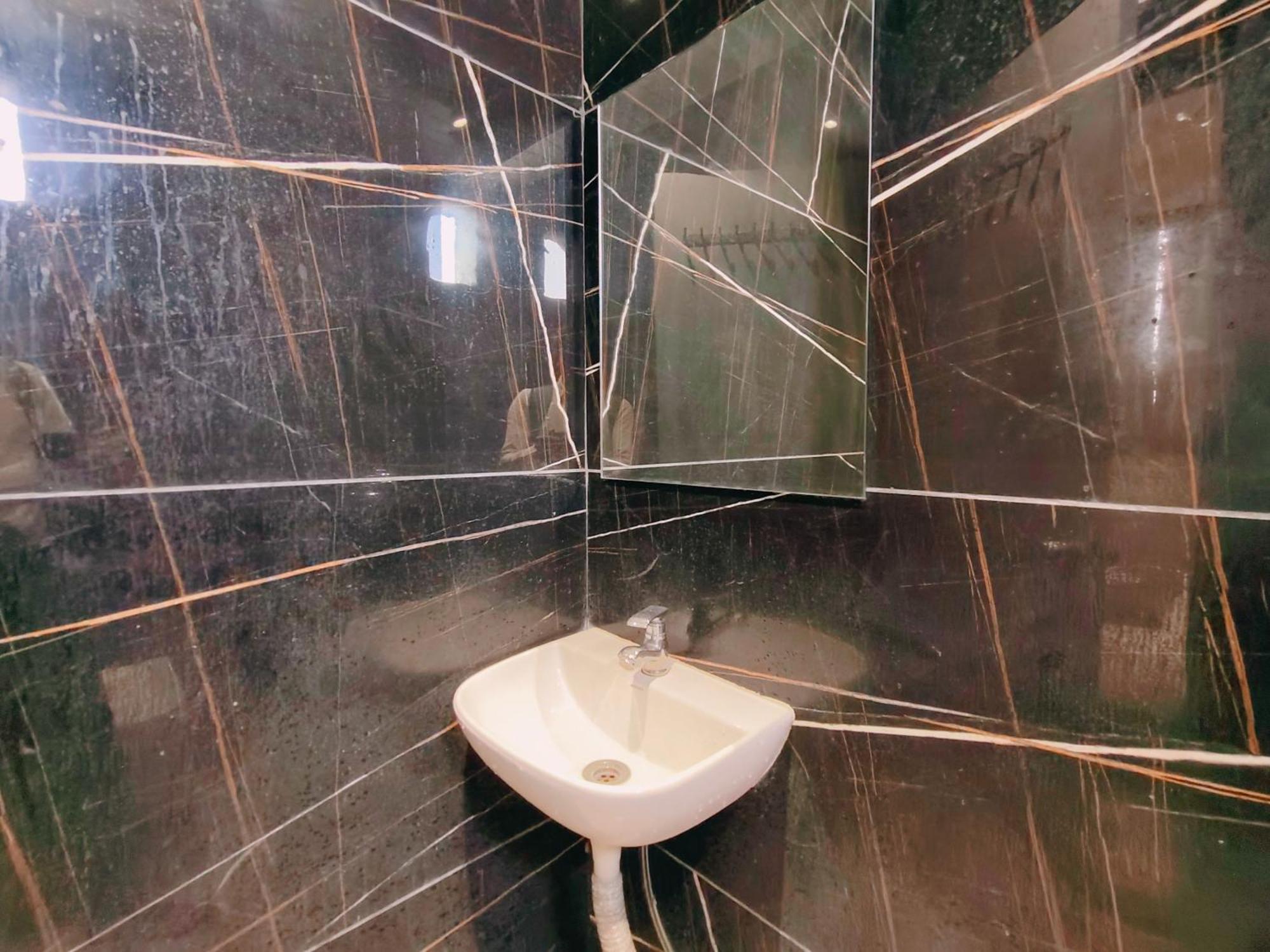 Hotel Pragati Inn Ahmednagar Kültér fotó